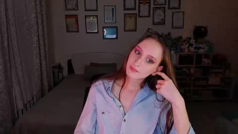 Snapshot of darcysiren chatting on 02.06.25 Darcy Siren online show from 02.06.25