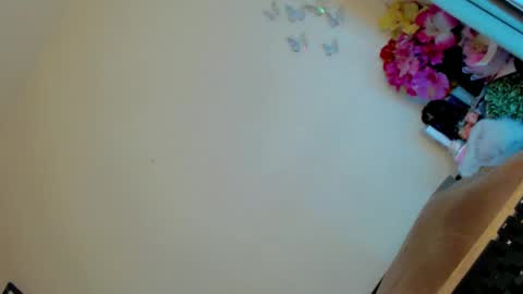 Snapshot of daretolovemexx chatting on 02.03.25 Angel Condensada online show from 02.03.25