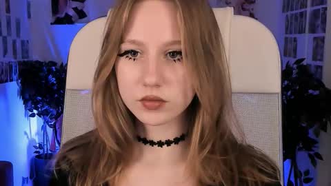 Daria Tate online show from 09.11.25