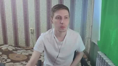 Snapshot of darienlarge chatting on 07.16.26 darienlarge online show from 07.16.26