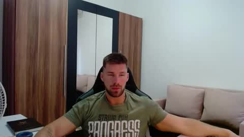 darius_94 online show from 01.16.26