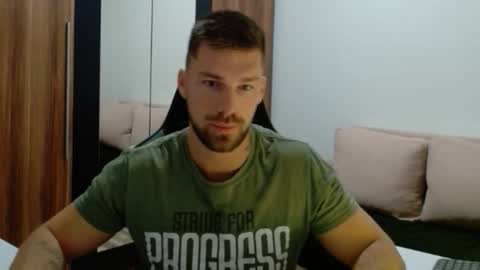 darius_94 online show from 01.18.26