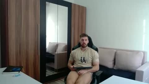 darius_94 online show from 03.20.26