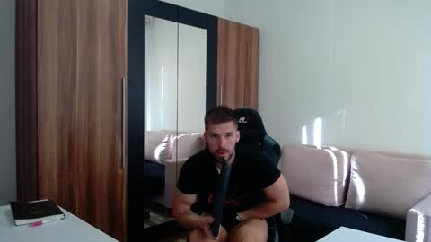 Snapshot of darius_94 chatting on 05.03.26 darius_94 online show from 05.03.26