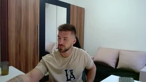 Snapshot of darius_94 chatting on 05.16.26 darius_94 online show from 05.16.26