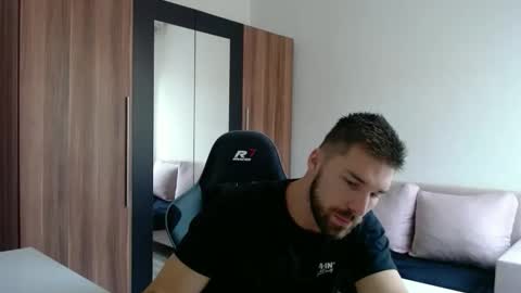 Snapshot of darius_94 chatting on 05.25.26 darius_94 online show from 05.25.26