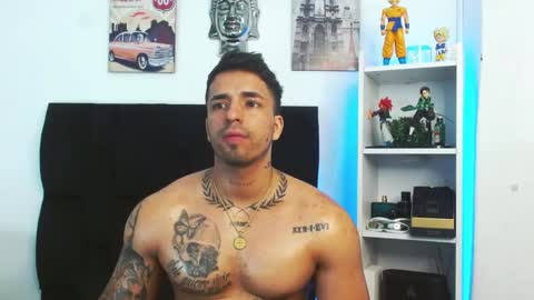 Snapshot of darius_phoenix chatting on 12.30.24 Darius Phoenix online show from 12.30.24