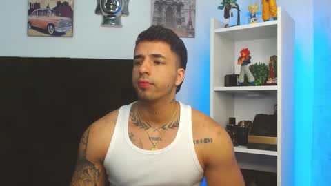 Snapshot of darius_phoenix chatting on 01.19.25 Darius Phoenix online show from 01.19.25