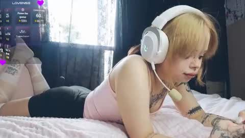 Snapshot of dark_aangel chatting on 06.28.26 Dark angel online show from 06.28.26