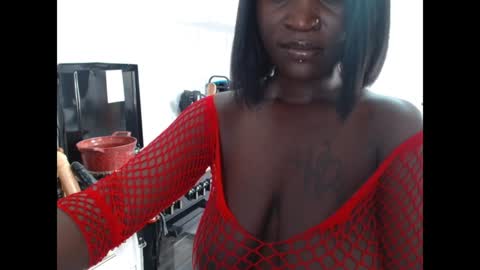 Snapshot of dark_coco chatting on 01.09.25 Coco online show from 01.09.25