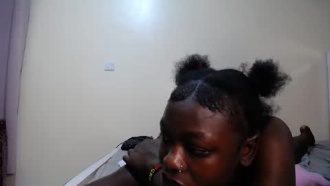 Snapshot of dark_divah chatting on 05.07.26 Divah online show from 05.07.26