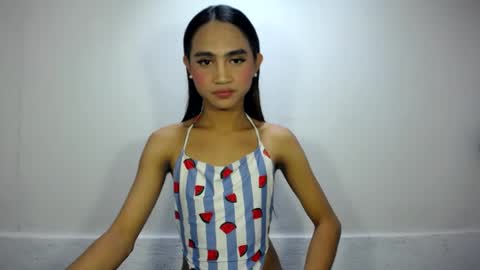 Snapshot of dark_hurohuro19 chatting on 07.23.26 LIANNA online show from 07.23.26
