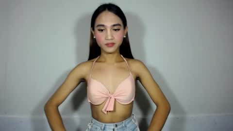 Snapshot of dark_hurohuro19 chatting on 07.25.26 LIANNA online show from 07.25.26