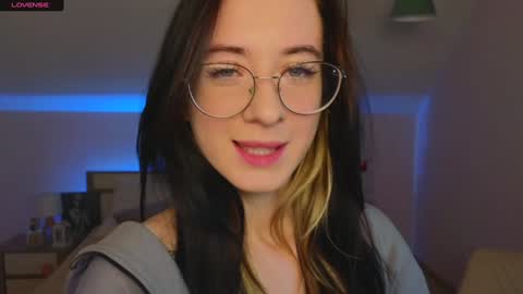 Lola online show from 12.21.24