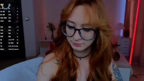 Snapshot of dark_lola_ chatting on 06.01.26 Lola online show from 06.01.26