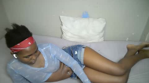 dark_lovly online show from 12.16.25