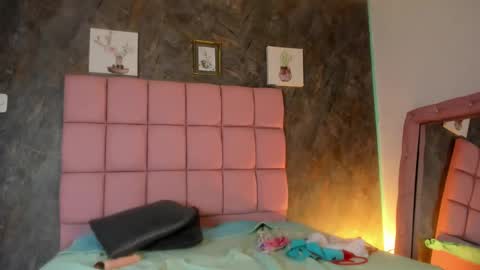 Snapshot of dark_luna1 chatting on 02.25.26 dark_luna1 online show from 02.25.26