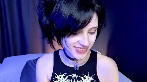 Vamp  online show from 11.08.25