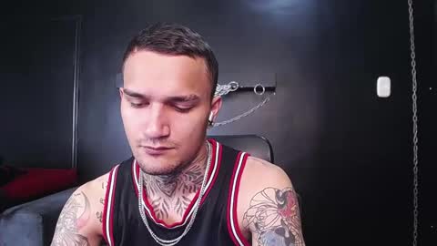 Snapshot of darkbenito chatting on 01.13.26 Benito online show from 01.13.26