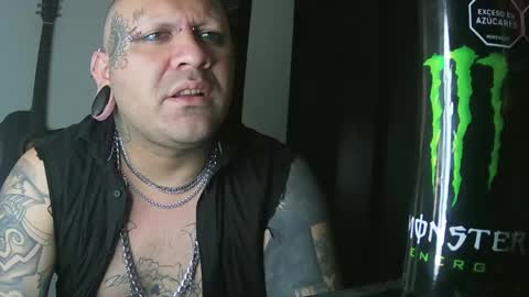 Snapshot of darkclothes chatting on 01.20.25 darkclothes online show from 01.20.25