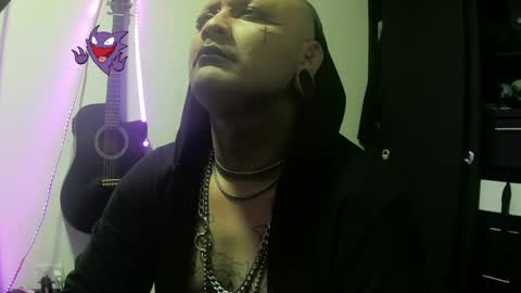 Snapshot of darkclothes chatting on 01.25.25 darkclothes online show from 01.25.25