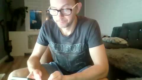 Snapshot of darkhaired34 chatting on 12.16.24 darkhaired34 online show from 12.16.24