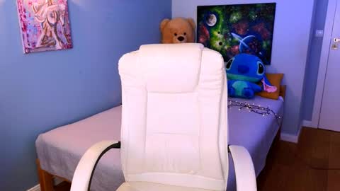 darkmoon____ online show from 10.22.25