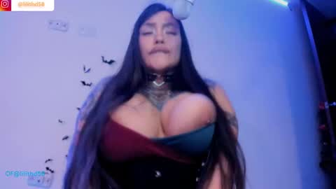 Snapshot of darknes_lilith18 chatting on 02.13.25 darknes_lilith18 online show from 02.13.25