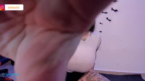 Snapshot of darknes_lilith18 chatting on 03.09.25 darknes_lilith18 online show from 03.09.25