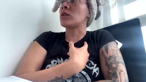 Snapshot of darkness_joones chatting on 10.31.25 Darkness online show from 10.31.25