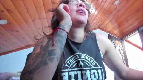 Snapshot of darkness_joones chatting on 11.08.25 Darkness online show from 11.08.25