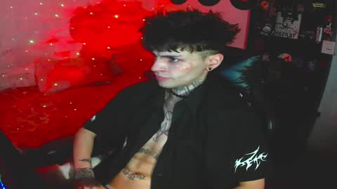 Snapshot of darkness_prince_x chatting on 09.21.25   online show from 09.21.25