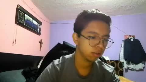 Snapshot of darknex_ chatting on 07.11.26 Jose Ian online show from 07.11.26