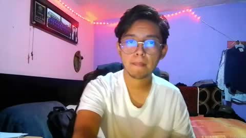 Snapshot of darknex_ chatting on 07.18.26 Jose Ian online show from 07.18.26