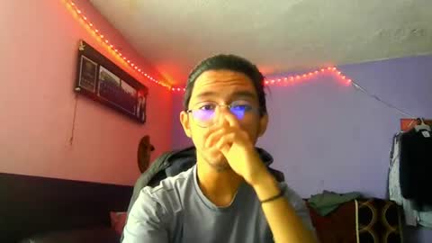 Snapshot of darknex_ chatting on 07.23.26 Jose Ian online show from 07.23.26