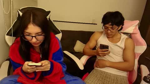 darkpleasuress online show from 11.21.25