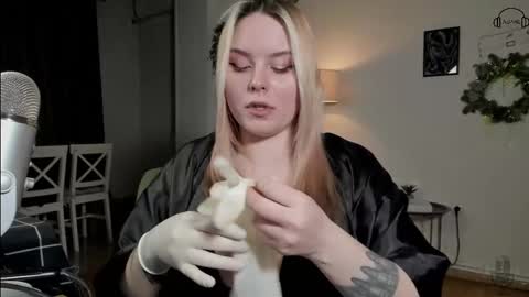 Miss Tailor  online show from 02.14.25