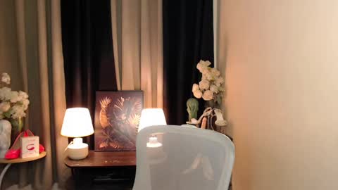 HAPPY BIRTHDAY MISTRESS MADRIANA online show from 02.12.25