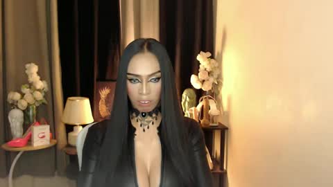 HAPPY BIRTHDAY MISTRESS MADRIANA online show from 02.28.25