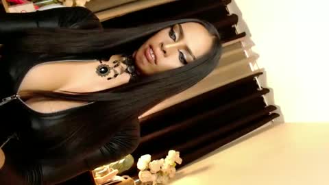 HAPPY BIRTHDAY MISTRESS MADRIANA online show from 02.28.25