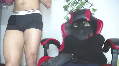 Snapshot of darkviper26 chatting on 05.13.26 darkviper26 online show from 05.13.26