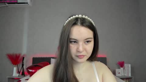 darlenedolce online show from 02.20.25