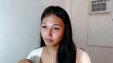 Snapshot of darling_sweetheartxx chatting on 10.27.25 YOUR ATHENA online show from 10.27.25