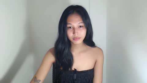 Snapshot of darling_sweetheartxx chatting on 11.12.25 YOUR ATHENA online show from 11.12.25