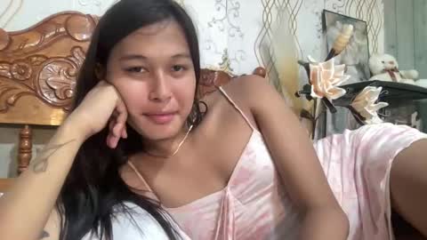 Snapshot of darling_sweetheartxx chatting on 02.28.26 YOUR ATHENA online show from 02.28.26