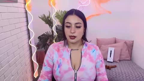 Darling online show from 10.20.25