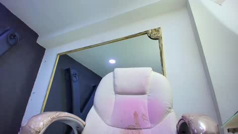 Darling online show from 01.20.25