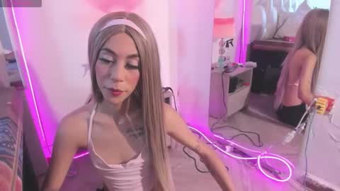 darlyn_tenderhot__ online show from 04.10.26