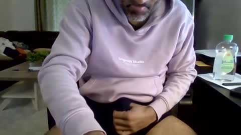 Snapshot of darryl43321 chatting on 03.04.25 darryl43321 online show from 03.04.25