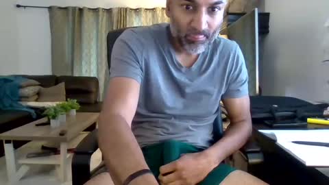 Snapshot of darryl43321 chatting on 10.10.25 darryl43321 online show from 10.10.25